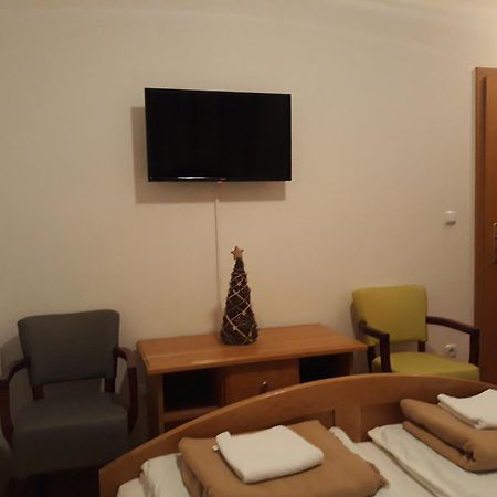 Gradska Kavana Guest House クープレス 部屋 写真