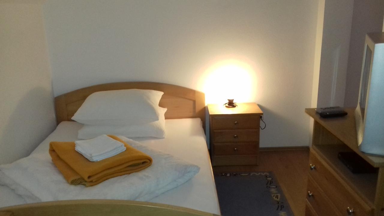 Gradska Kavana Guest House クープレス エクステリア 写真