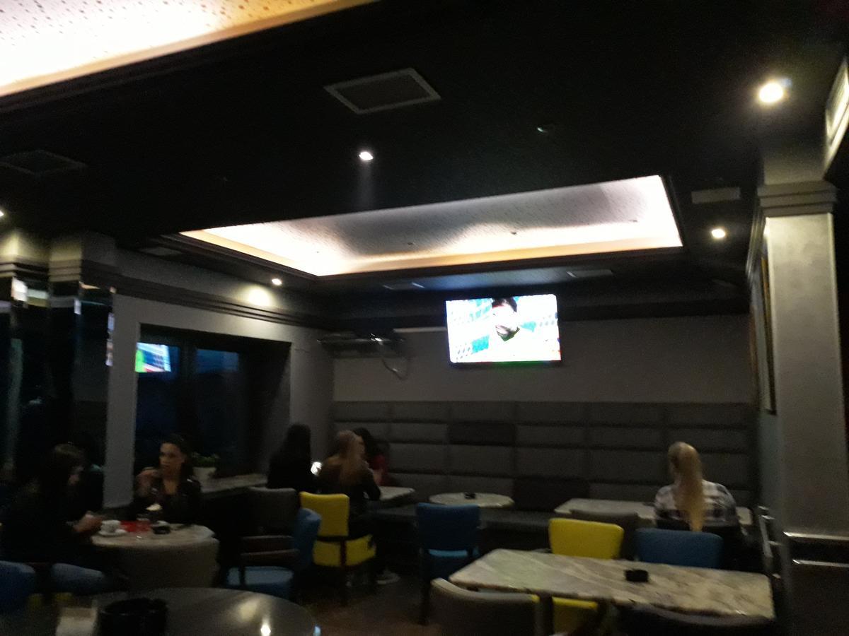 Gradska Kavana Guest House クープレス エクステリア 写真