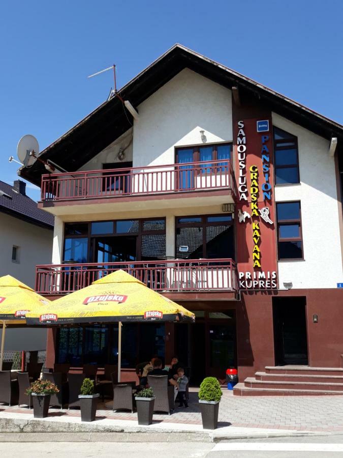 Gradska Kavana Guest House クープレス エクステリア 写真