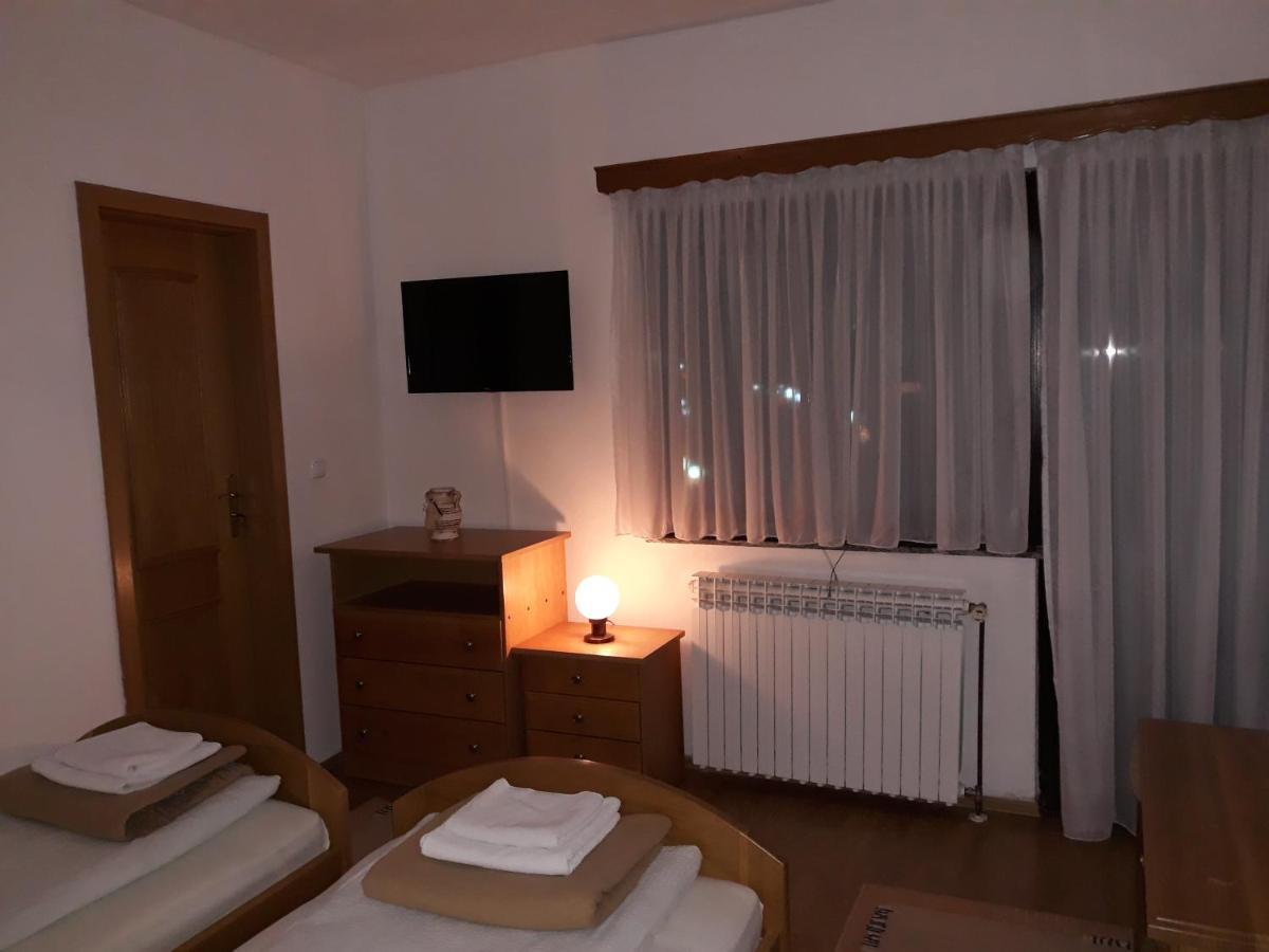 Gradska Kavana Guest House クープレス エクステリア 写真